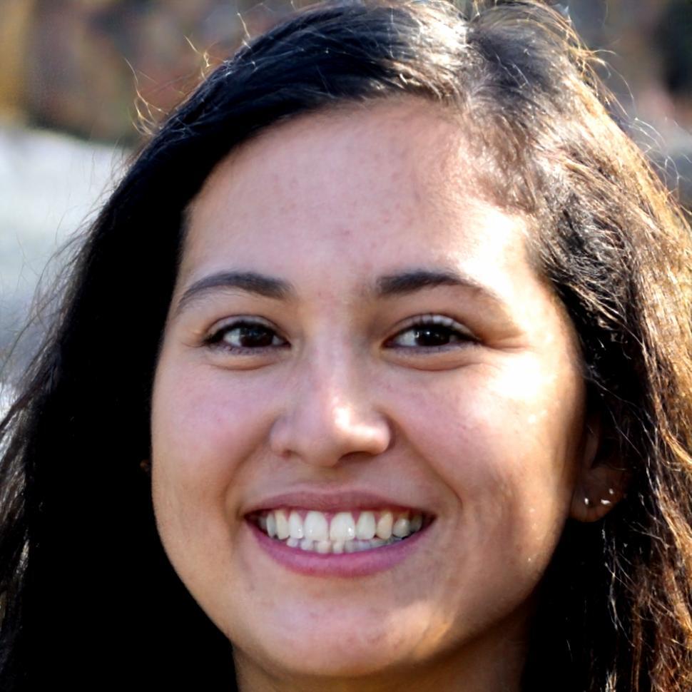 Sarah Chen, Professional Beauty Stylist